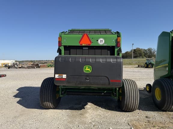 Image of John Deere 561M equipment image 4