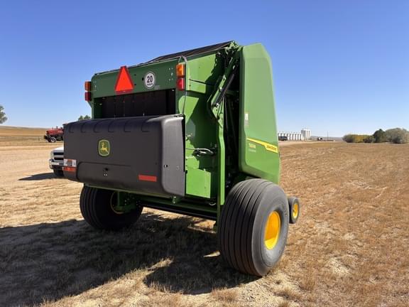 Image of John Deere 561M equipment image 3