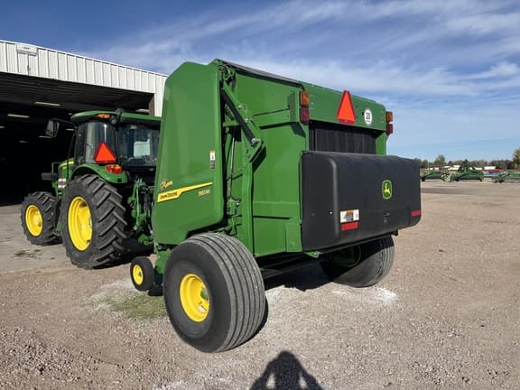 Image of John Deere 561M equipment image 2