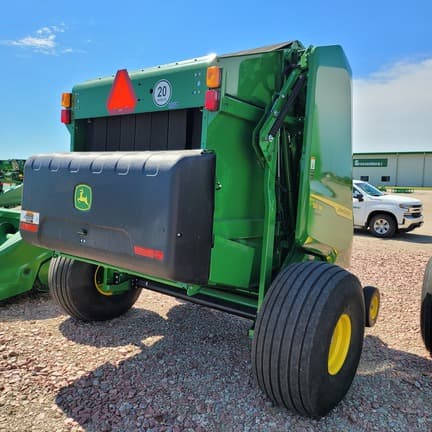 Image of John Deere 561M equipment image 2