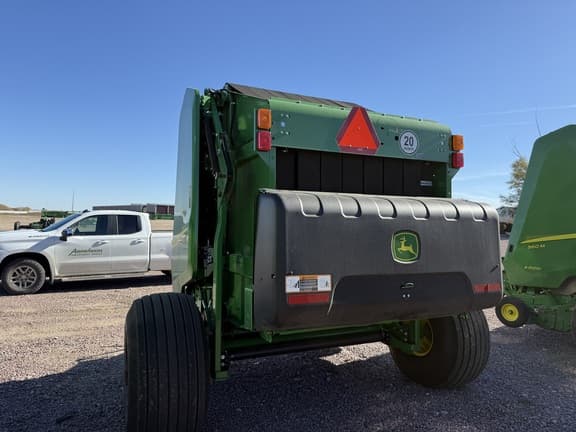 Image of John Deere 561M equipment image 3