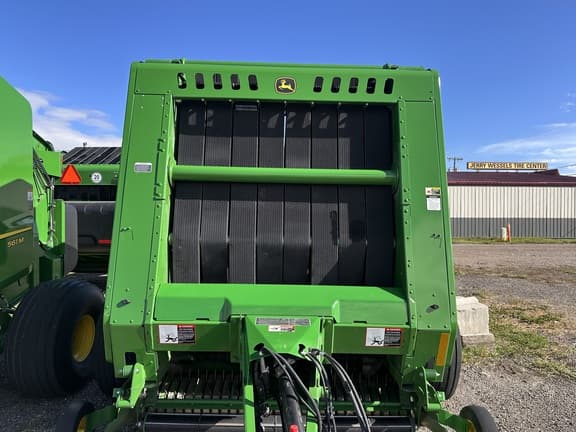Image of John Deere 561M equipment image 1
