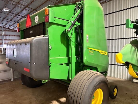 Image of John Deere 561M equipment image 3