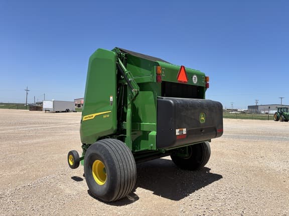 Image of John Deere 561M equipment image 2