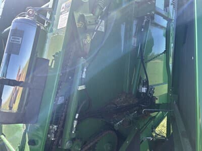 Image of John Deere 561M equipment image 2