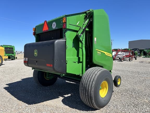 Image of John Deere 561M equipment image 4