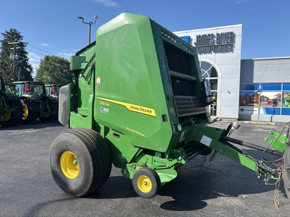 Image of John Deere 561M equipment image 4