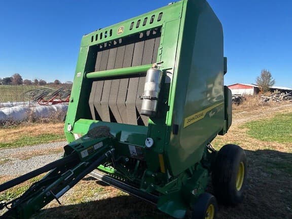 Image of John Deere 561M equipment image 3