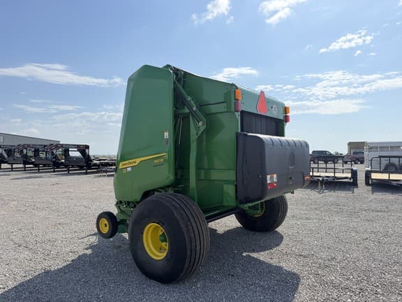 Image of John Deere 561M equipment image 2