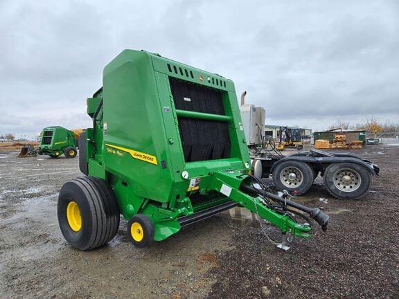 Image of John Deere 561M equipment image 3
