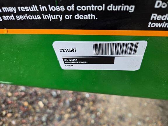 Image of John Deere 561M equipment image 4