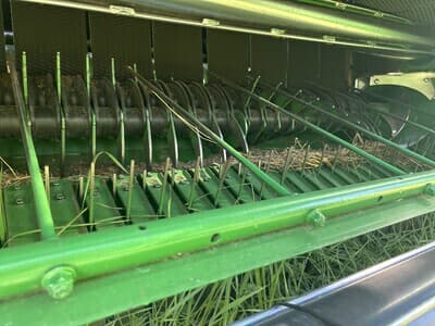 Image of John Deere 561M equipment image 3