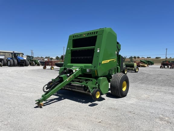 Image of John Deere 561R Primary image