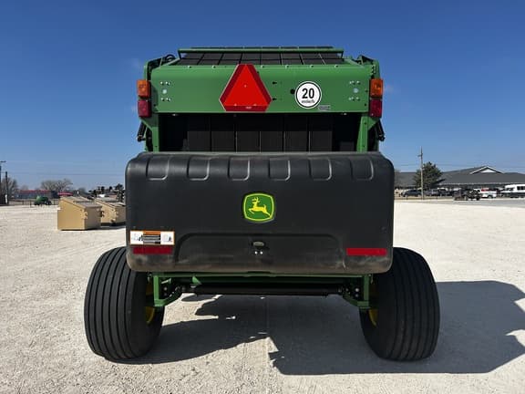 Image of John Deere 561R equipment image 3