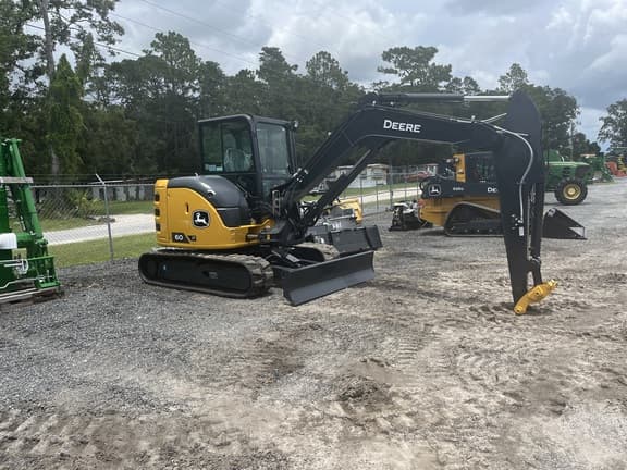 Image of John Deere 60P equipment image 2