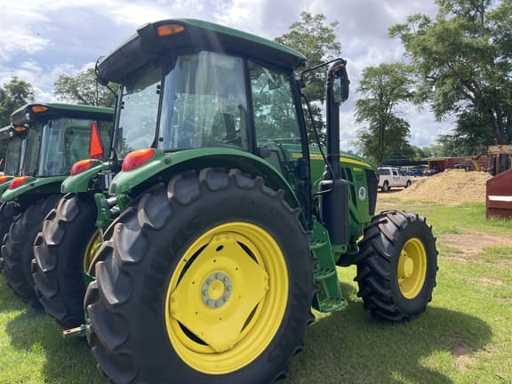 Image of John Deere 6105E equipment image 2