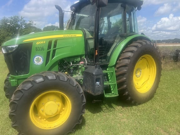 2024 John Deere 6105E Equipment Image0