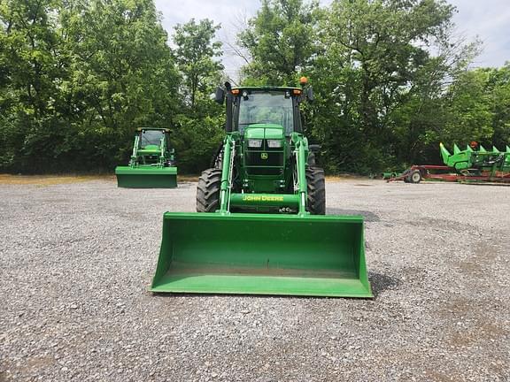 Image of John Deere 6105E equipment image 3
