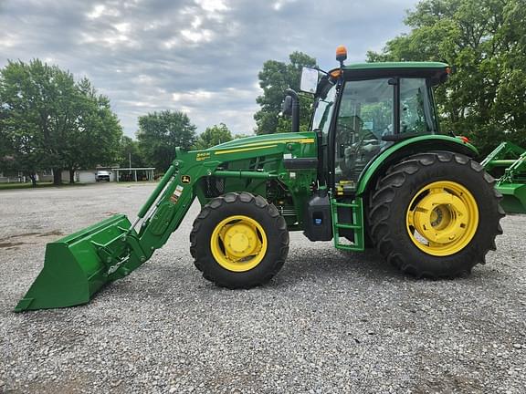 Image of John Deere 6105E equipment image 4