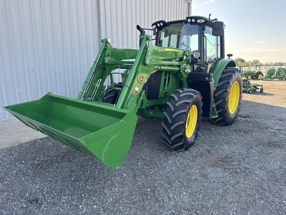 Image of John Deere 6110M equipment image 1
