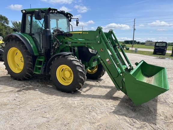 Image of John Deere 6110M equipment image 4