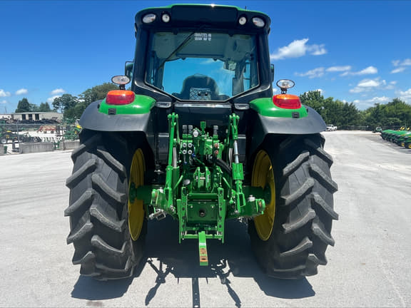 Image of John Deere 6110M equipment image 4