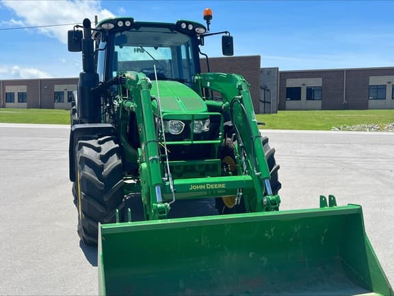 Image of John Deere 6110M equipment image 1