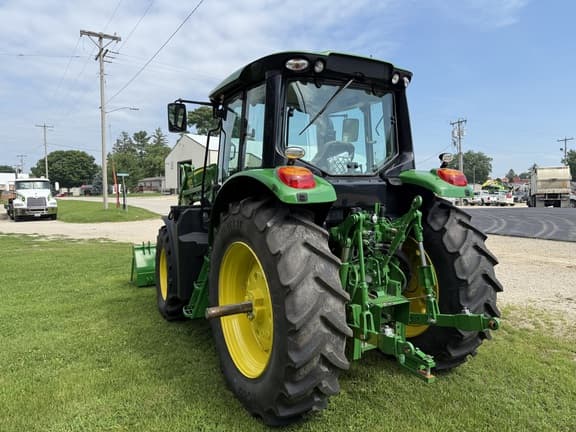 Image of John Deere 6110M equipment image 3