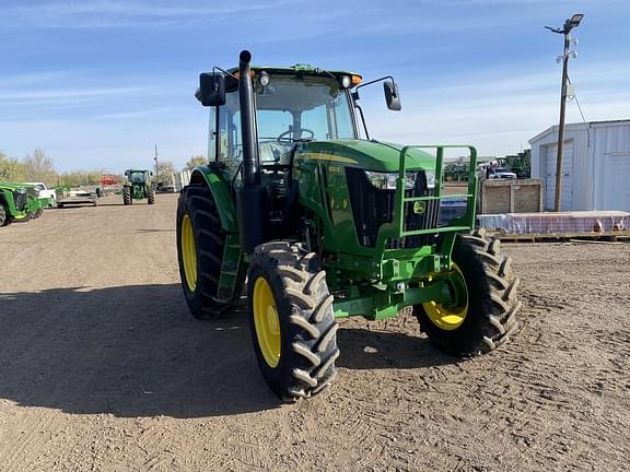 Image of John Deere 6120E equipment image 2