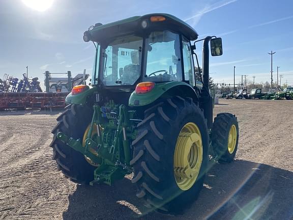 Image of John Deere 6120E equipment image 3