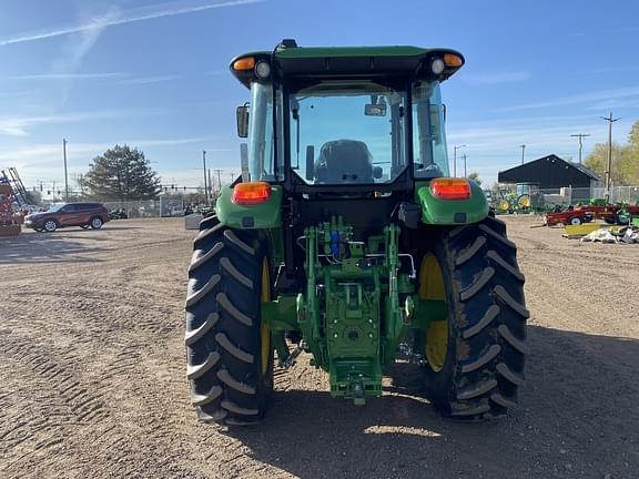 Image of John Deere 6120E equipment image 4