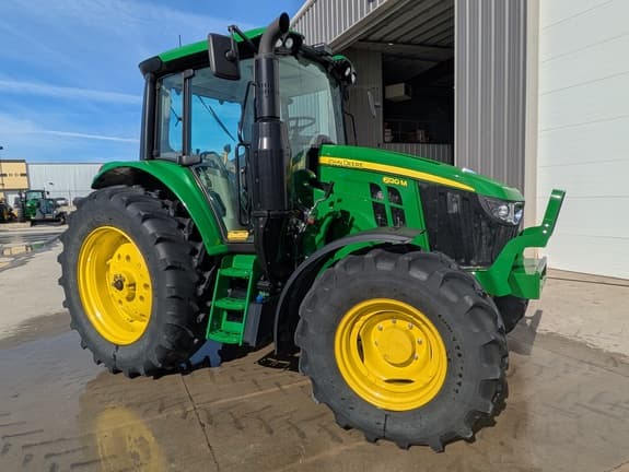 Image of John Deere 6120M equipment image 1