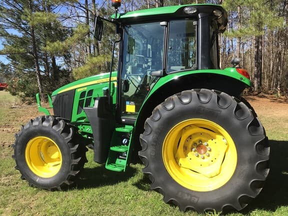 Image of John Deere 6120M equipment image 3