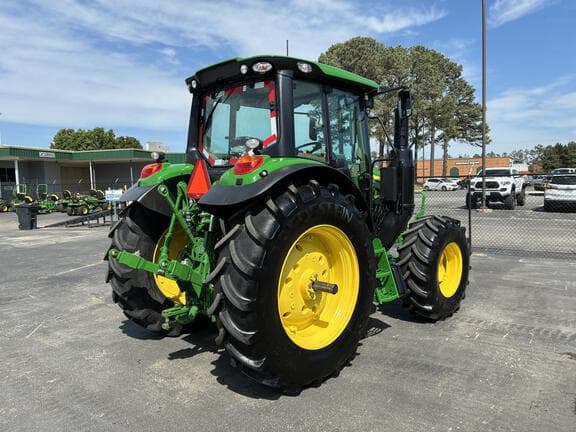 Image of John Deere 6120M equipment image 2