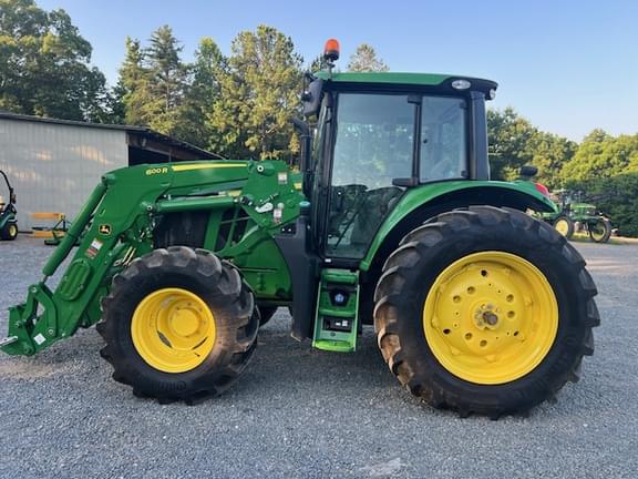 Image of John Deere 6120M equipment image 1