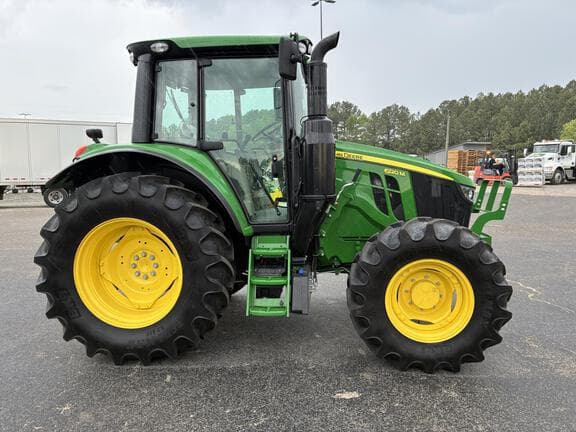 Image of John Deere 6120M equipment image 1