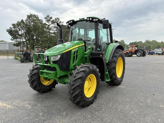 Image of John Deere 6120M equipment image 2