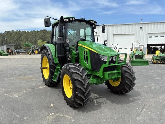 Image of John Deere 6120M equipment image 3