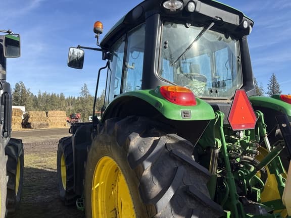 Image of John Deere 6120M equipment image 1