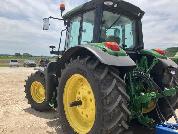 Image of John Deere 6120M equipment image 2