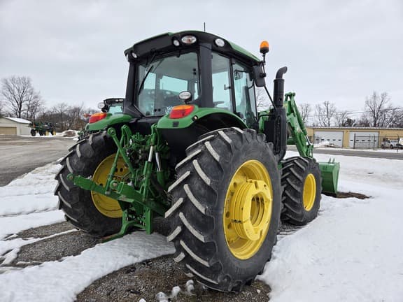 Image of John Deere 6120M equipment image 4