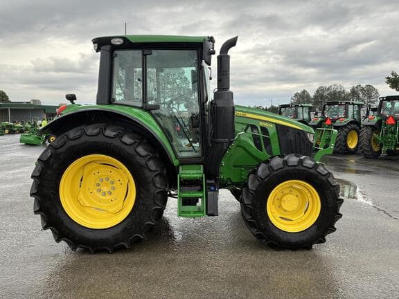 Image of John Deere 6120M equipment image 1