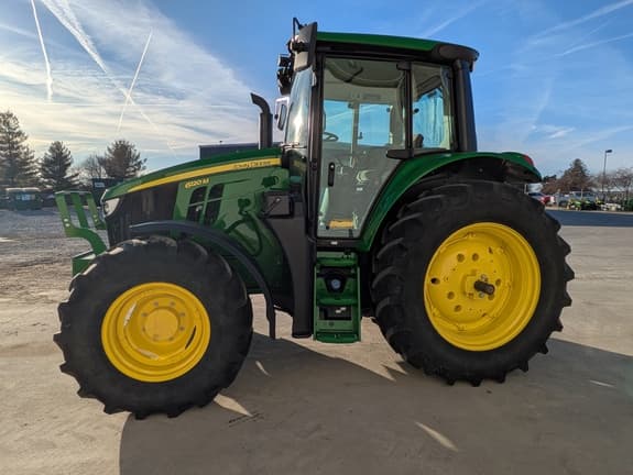 Image of John Deere 6120M equipment image 3