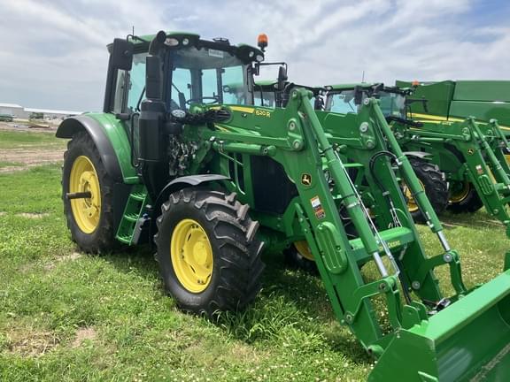 Image of John Deere 6120M equipment image 1
