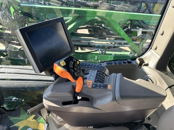 Image of John Deere 612R equipment image 3