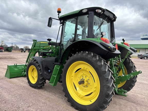 Image of John Deere 6130M equipment image 2