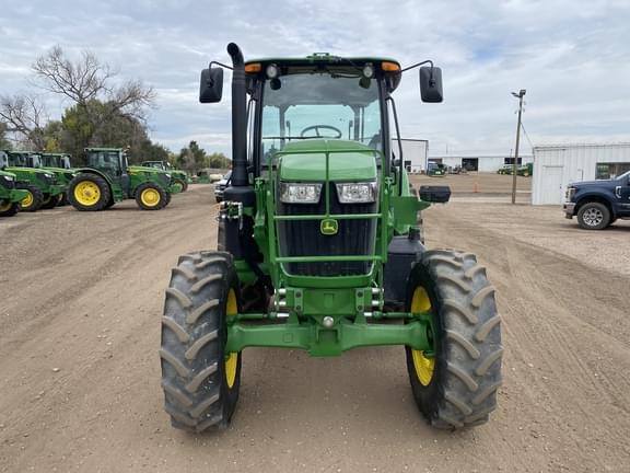 Image of John Deere 6135E equipment image 1