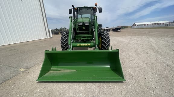 Image of John Deere 6135E equipment image 2