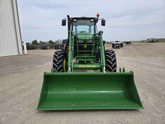 Image of John Deere 6135E equipment image 2