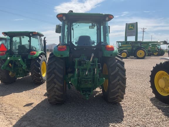 Image of John Deere 6135E equipment image 3